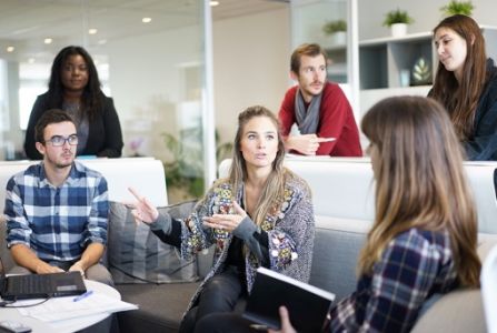 Besprechungsmoderation  &bdquo;Den Sack Fl&ouml;he h&uuml;ten"